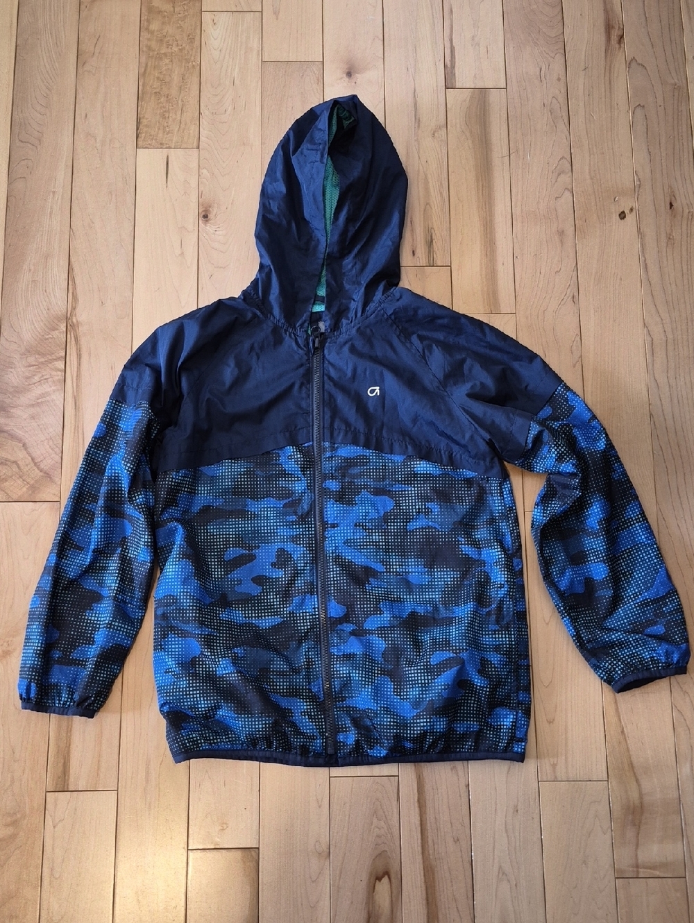 Boys Size 10 GAP Navy and Blue Camo Hooded Jacket